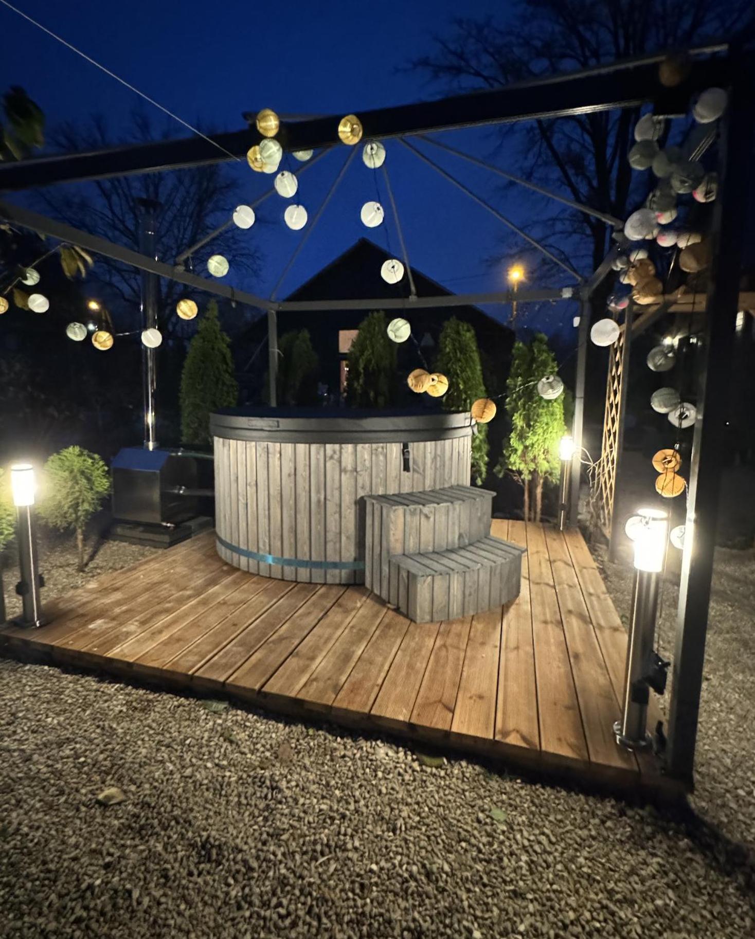 Amazing Little House On An Island With Garden Vila Riga Exterior foto